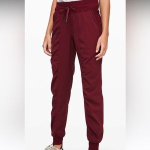 lululemon dance studio jogger